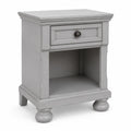 Table de chevet en bois massif gris avec tiroir